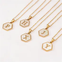 Anhänger Halsketten Weiße Echte Muschel 26 Anfangsgroßbuchstaben A bis Z Alphabet Qualität Sechseckform Edelstahl Quadrat Charm Neckl Dh4D2