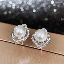 Kolczyki stadnorskie Caoshi Stylowa symulowana perła dla kobiet delikatne akcesoria zaręczynowe z olśniewającym cyrkonowym prezentem