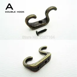 Dekor Antike Messing Vintage Mini Kleine Schmuck Brust Box Tür Wand Möbel Kleiderschrank Tasse Kleidung Hut Schlüssel Doppel Haken Hanger229T