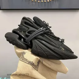 Spor Koşu Tasarımcı Şok 2023 Ayakkabı Moda Erkekler Balmaiin Yüksek Kaliteli Sneaker SpaceShip Çift Çift Sıradan Uzay Denizaltı Balman Klasik En Kalite Gyj1