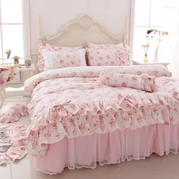 Set di biancheria da letto Set di fiori da giardino fresco in stile coreano Dream Princess Cotton Lace Bedskirt Ruffles Federa Copripiumino HM03A