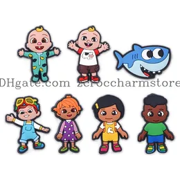 Skodelar Tillbehör PVC CLOG CHARMS TODDLER PINS Entertainment Show för armband Sandaler Armband Holiday Födelsedagsfest gynnar OT6I7