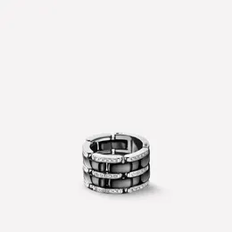 Chan Ultra Rings 밴드 새 새 새 고급 보석 귀걸이 여성 펜던트 K 골드 하트 목걸이가 새겨진 Perles270g