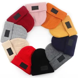 Gestrickte Hüte Winter Unisex Warme Casual Slouchy Hüte Outdoor Wolle Caps Herren Beanie Brief Einfarbig Mode Straße Hip Hop hüte