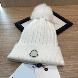 Casquettes Designer Bonnet Lettre de luxe Femmes Chapeau d'hiver Mode Hommes en plein air Chapeau tricoté Bonnet très bon