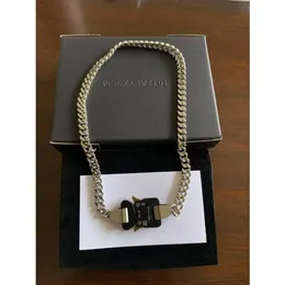 Alyx Cubix Chain Necklace Men Women Classic 1017 Alyx 9SM Halsband Signature Metal Buckle rostfritt stål ColorFast234C