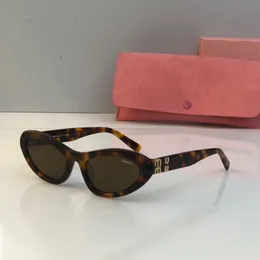 Katzenaugen-Sonnenbrille, Mui Mui, Luxus-Sonnenbrille, Designer-Brille, Party-Sex-Appeal, Damen-Sonnenbrille, schlicht und modisch, hochwertige Sonnenbrille für Damen