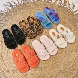 Slippers 2024 Europe and the United States new autumn and winter ladies Mao slippers. Go out and wear flat shoes babiq05