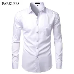 Vita mens bambu fiberskjortor avslappnad smal fit knapp upp klänningskjortor män solid Soical skjorta med fickform formell affär camisas1213x