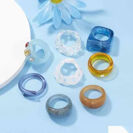 チャームブレスレット2021カラーフ透明アクリルアーレガーマーブルパターンリング樹脂樹脂指のリング