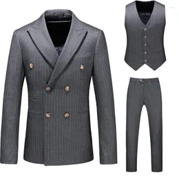 Trajes de hombre primavera y otoño ajustadas coreanas a rayas gris traje de negocios británico tres piezas boda novio hombre vestido Formal