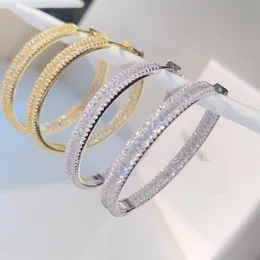 45MM Luxus Iced Out Bling Schmuck Vollrund Baguette CZ Zirkonia Wunderschöne Mode Bling Huggie Hoop Ohrring Whole256d