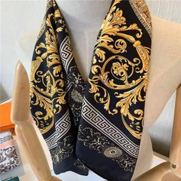 2021 La nuova più popolare sciarpa intera elegante shawl femminile a scialle classica marca classica sciarpa stampata sottile sciarpa 90 90cm2018