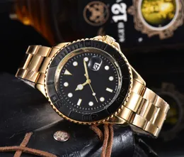 Klassisk mäns lyxig Watch43mm Quartz Watch Rostfritt stål Rem Designer Style Business Waterproof Watch