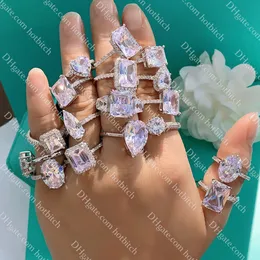 Luxury Diamond Ring Designer Förlovningsringar för kvinnor Högkvalitativ 925 Sterling Silver Wedding Jewelry Lady Christmas Gift With Box