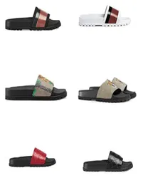 2021 Fashion Leather Triple s Slide Sandals Slippers Men Women Flower Psychedelic Printed Unisex New Summer Beach Flip Flops Chaus8941990