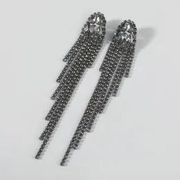 Dangle Earrings Pauli Manfi 2023ファッションメタルラインストーン幾何学的なタッセルガール誇張されたパーティーアクセサリー