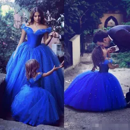 2019 Nya Askepott Flower Girls Dresses For Wedding Off Shoulder Beaded Blue Girls Pageant Dresses Ball Gowns186d