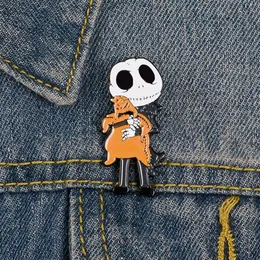 Gota de óleo esmalte esqueleto pinos halloween grost broches de liga dos desenhos animados para unisex crânio roupas mochila crachá moda europeia acc214f