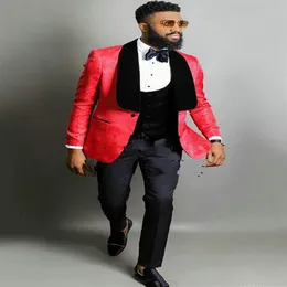 Mode Rouge Gaufrage Marié Tuxedos Velours Châle Revers Marié Blazer Hommes Costumes Formels Costumes De Fête De Bal Veste Pantalon Cravate Vest275Y