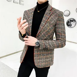 Luxury British Style Plaid Blazers For Men Passar Jacket Casual Woolen Wedding Cless Coat Enkel affär Male Button Veste Costum2476