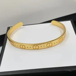 Designer de luxo moda manguito pulseiras ouro letras simples pulseira feminina presente festa jóias