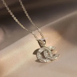 Collana di design di marca di lusso per gioielli da donna Collana con ciondolo in oro 18 carati Accessori da sposa per donna Regalo per feste