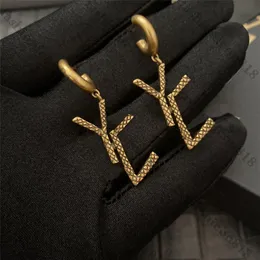 18l Gold Letter Earrings High Quality Brass Gold Earrings New Trend Couple Retro Earrings Fashion Jewelry Supply309A