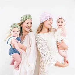 Kaps hattar mamma och baby bomullshatt donut spädbarn barn mjuk mössa bebe boll turban kvinnor nyfödda headwrap förälder-barn droppleveransmatta
