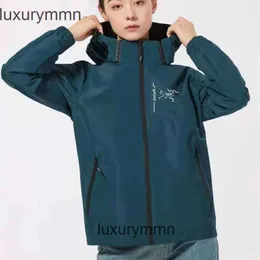 Kadın Markası Lüks Katlar Hoodies Sweaters Sıradan Hoodies Tasarımcı Arc'teryessjackets Sonbahar Şarj Ceket Açık Yürüyüş Dağ Tırmanış Rüzgar geçirmez Su 8d2Z