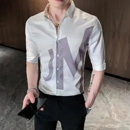 2020 Men Shirt Half Sleeve Letters Printing Casual Slim Fit Shirt Balck White Camisa Masculina Streetwear Social Men Clothes258r