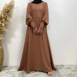 Etniska kläder Ramadan Eid muslimsk klänning för kvinnliga kalkonfestklänningar Dubai Front Zipper Abaya Islamiska arabiska blygsamma kaftan femme Jilbab
