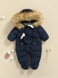 Rompers Toddler Boy Winter Snowsuit Hooded Coat Romper With Footies och barnvagnshandskar fleece -foder Jumpsuit för värmekomfort 230918