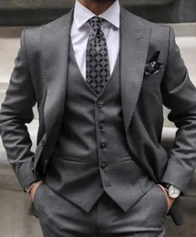 Mäns kostymer Blazers 2023 Gray Senaste Designs Män passar Slim Fit Wedding Tuxedo Custom Made 3 Pieces hacked Lapel Costume Homme Prom Man Clothing 230915