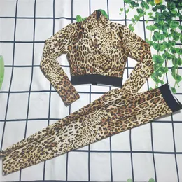 Cheetah Kadınlar İki Parçalı Pantolon Trailtsits Yoga Suits Leopar Siyah Baskı Uzun Kollu Bel İnce Taytlar Spor Suit324G