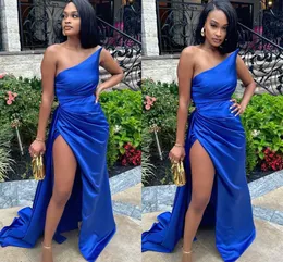 Sexig Royal Blue Mermaid Prom Dresses Long For Women One Shoulder Draped Glevers Side Split Evening Party Födelsedagstävlingsklänningar Formell Wear Special Occasion Dress