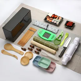 Sushi-Werkzeuge zur Herstellung von Messern, Bambus-Rollvorhang, Keramikteller, japanischem Reislöffel und Gemüserollform-Set 230918