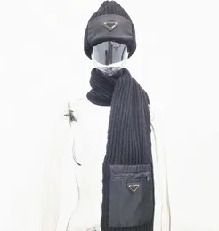 Ull Scarf Beanie Suit Designer Scarves Hat Pocket Design For Man Women Shawl Long Neck 2 Color Top Quality3774027