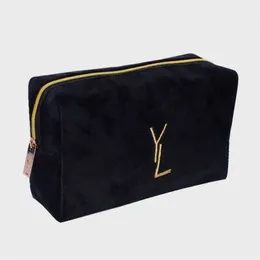 Velvet Makeup Bag for Women Luxury Cosmetic Bag dragkedja Make Up Pouch Mens Wash toalettartikar Mjuk lyx Pochette