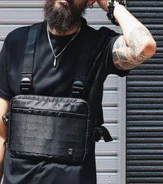 Alyx Chest Rig Bag Уличная поясная сумка Черная поясная сумка в стиле хип-хоп Мужские регулируемые тактические уличные нагрудные сумки Kanye Waist Packs x7207330