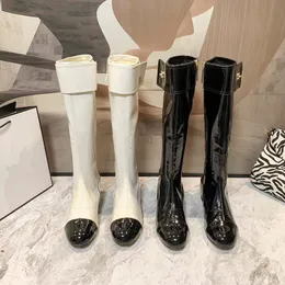Designer Damen Reitstiefel 2023 Neue schwarze und weiße klobige Ferse, aber kniehohe Stiefel, runde Zehen, hochwertige, kurze INS-Damenschuhe