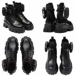 Monolith 55mm Pouch Ankle Boots Populära trendiga kvinnor Korta tossor Klänning Boot klackar lyxiga röda sulor Hälarnas pumpar Turela G8YZ#