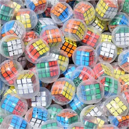 Magic Cubes 3cm Mini Size Cube Mosaic Puzzle Capse Toy Mosaics تلعب ألغاز ألعاب الأطفال.