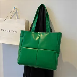 Women's Bag 2023 New One Shoulder High Capacity Handbag Net Red Fashionable Cotton Dress Cross Checked Tote Bag 230918