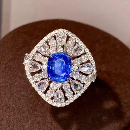 Cluster-Ringe HJY2023 Blauer Saphir-Ring 3 Karat echtes 18 Karat Gold Natürlicher ungewärmter Kornblumen-Edelstein Diamanten Stein weiblich