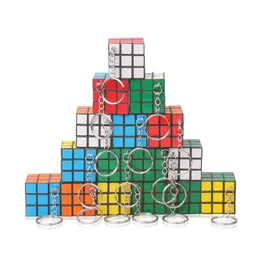 Cubi magici 3X3X3Cm Cubo di dimensioni mini con portachiavi Puzzle Fidget Toy Gioca a puzzle Giochi Bambini Intelligenza Apprendimento Giocattoli educativi Drop Dhw02
