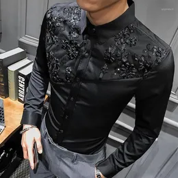 Spring Autumn Lace Split Floral Shirt Men Long Sleeve Frisyr svart vit manlig skjorta Camisa Social Masculina Slim Fit V3101301B