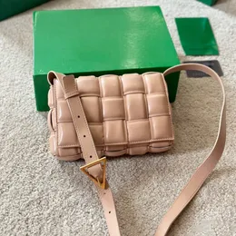 Sıcak tasarımcı çanta çanta dokuma deri çanta trend moda yüksek kaliteli omuz tote çanta Undermarma çanta zinciri çapraz gövde çanta hobos çanta çantası sınırlı ayarlanabilir kayış
