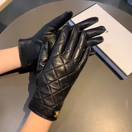 Fünf-Finger-Handschuhe, klassischer Buchstabe, Designer-Handschuhe, Damen-Lederhandschuhe, Winter, warme Schaffell-Fäustlinge, Touchscreen, schwarz. Handschuhgröße
