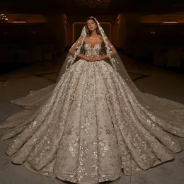2020 Dubai Abiti da sposa di lusso Plus Size Cappella con strascico Sweetheart vestido de novia Abiti da sposa con applicazioni Custom Made253G